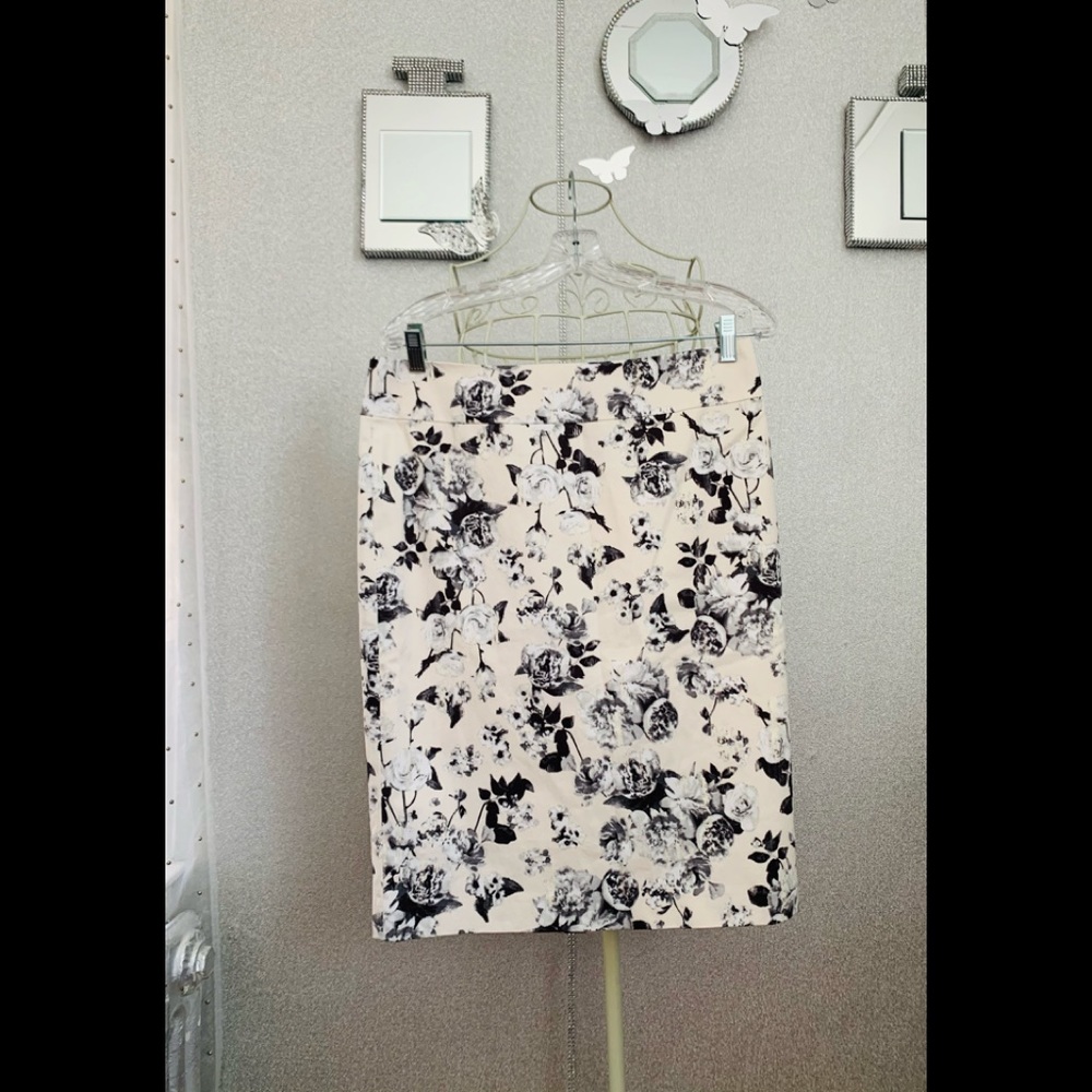 Women’s skirt